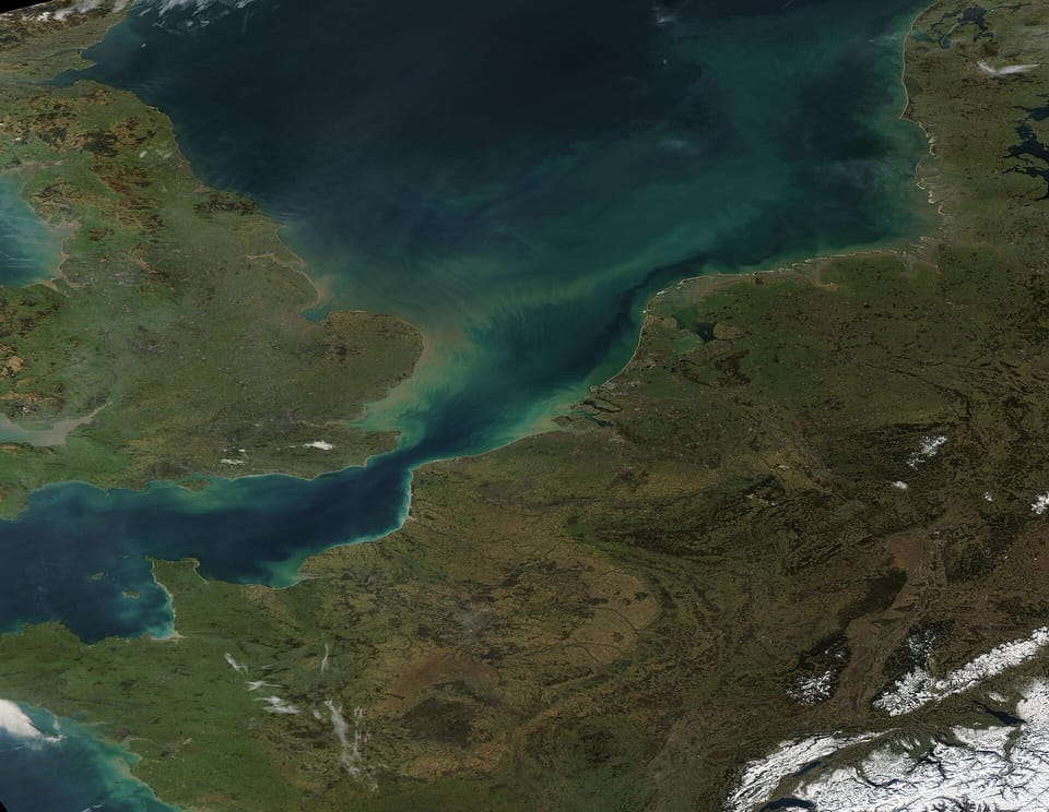 Satellite view of the English Channel between southern England and northern France